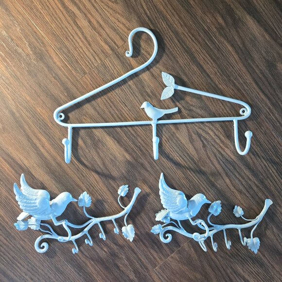 Rustic/Farmhouse/Cottagecore Style Set of Iron Bird-themed Hooks (SET OF THREE) - Picture 7 of 7